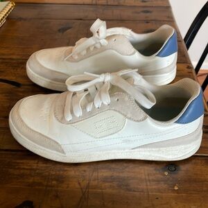 Dr Scholl’s white sneakers